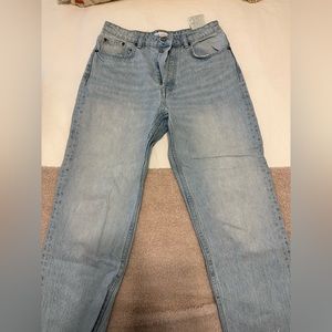 Zara light wash fitted straight leg jean size 6